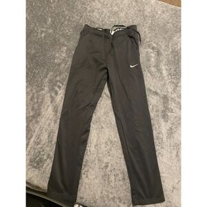 🖤 Nike Therma-FIT Black Sweatpants – Athletic Streetwear